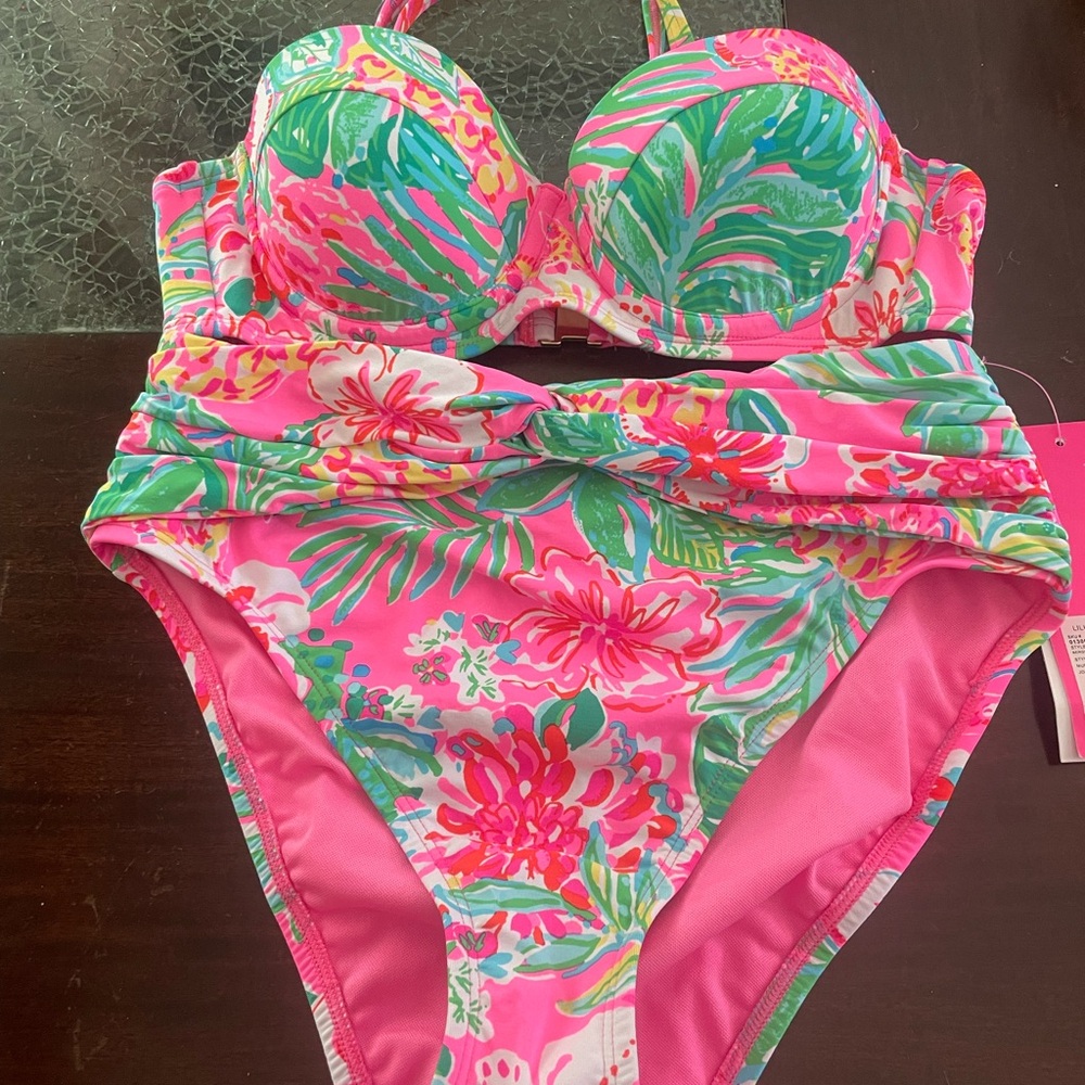 Lily Pulitzer bathing suit size 2 NWT